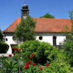 Die katholische Kirche St. Stephan in Bühl am Alpsee.