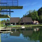 Schwimmbad in Bühl am Alpsee mit Sprungturm